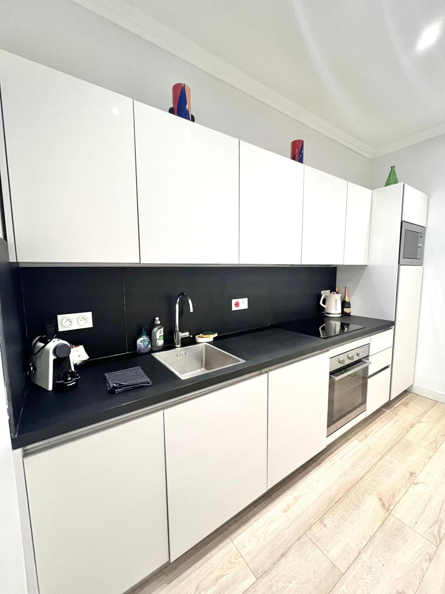 Appartamento Center 2 Min Walk To Quiet Sunny Balcony *