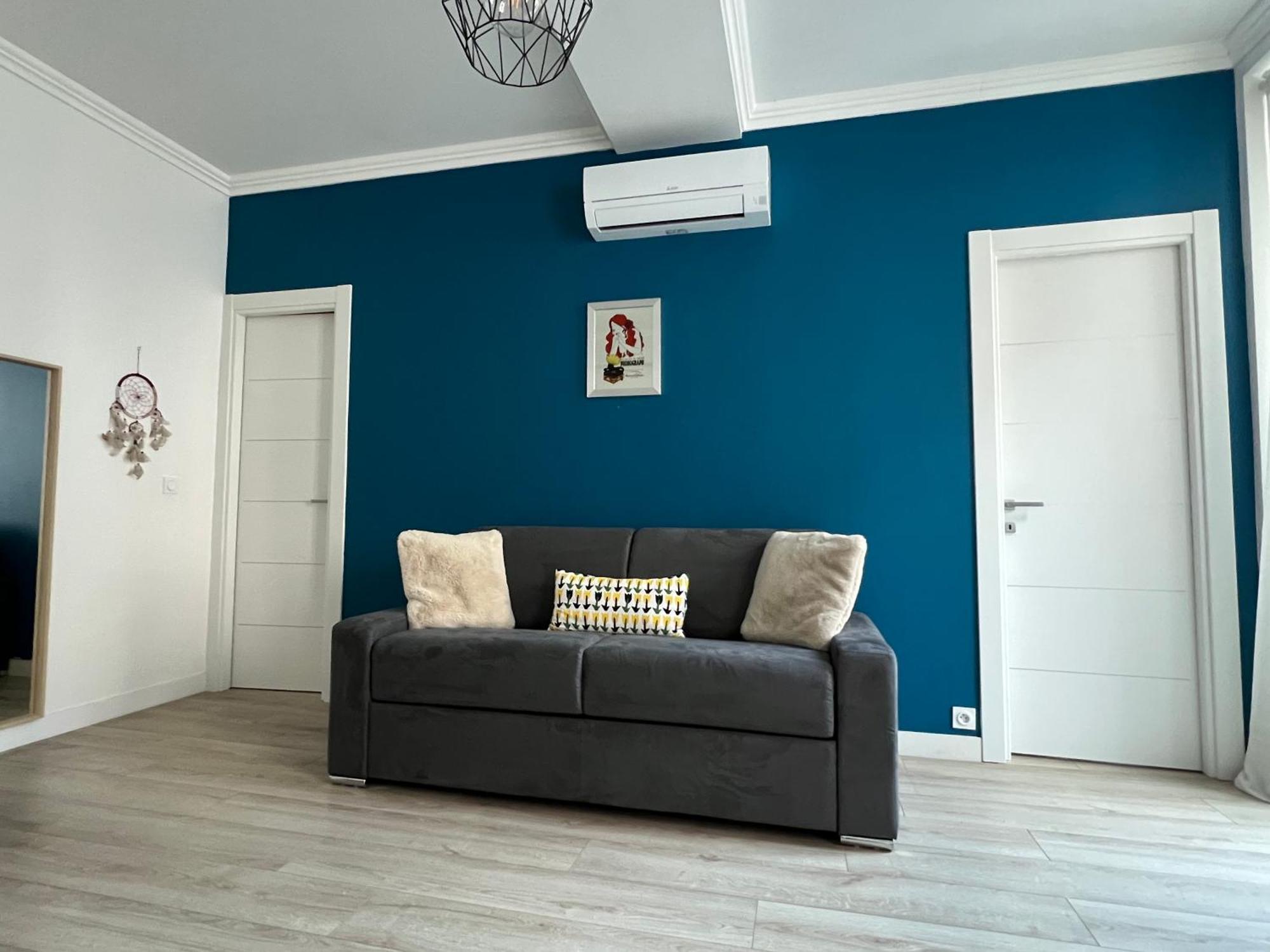 Center 2 Min Walk To Quiet Sunny Balcony Appartamento *